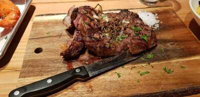 Emc Seafood & Raw Bar