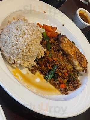 Ka Prow Thai And Sushi Bistro