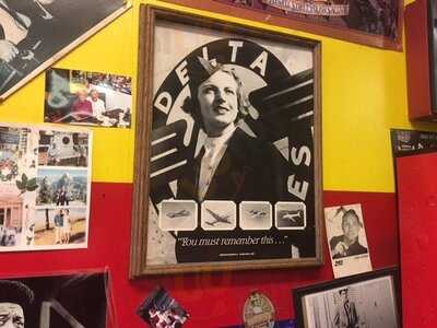 Mike's Chicago Hot Dogs