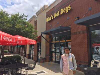 Mike's Chicago Hot Dogs