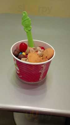 Menchie's Frozen Yogurt