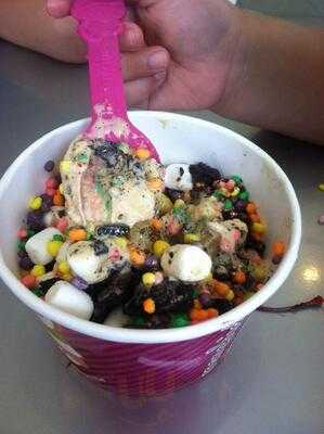 Menchie's Frozen Yogurt