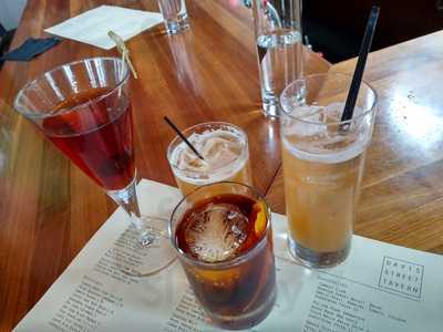 Davis Street Tavern