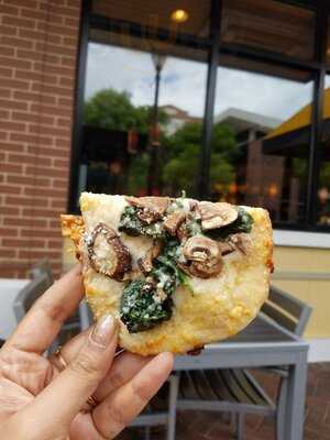 California Pizza Kitchen