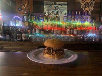 Brewskis Sports Bar & Grill