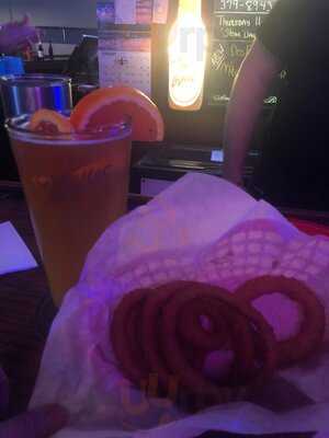 Brewskis Sports Bar & Grill