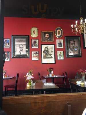 Po' Shines Cafe De La Soul