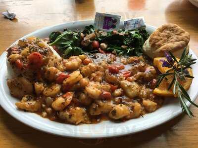 Po' Shines Cafe De La Soul