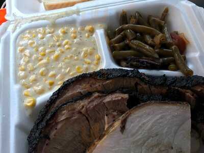 Dee Willie's Bbq