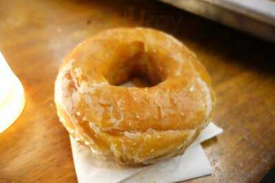 Moe's Doughs Donut Shop