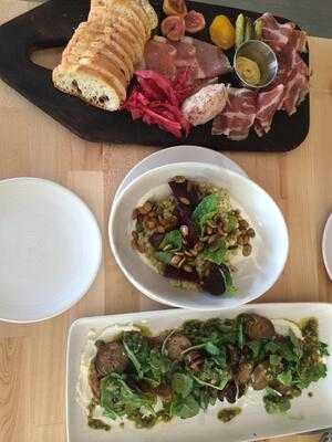 Epicerie Cafe & Grocery