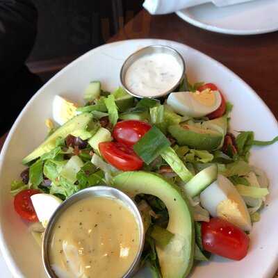 Tony C's Sports Bar & Grill