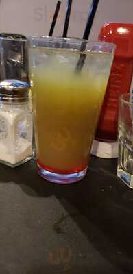 Harold's Chicken And Ice Bar