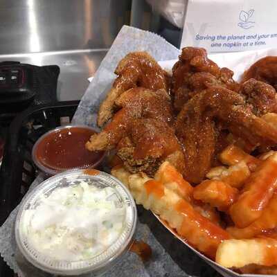 Harold's Chicken And Ice Bar