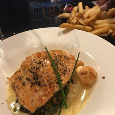 Cinebistro At The Rotunda