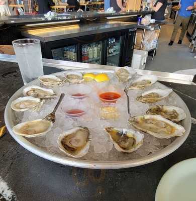 Locals Oyster Bar