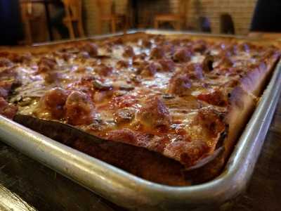 Little Demarinis Pizza