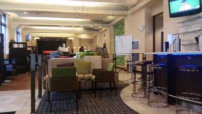 The Bistro At Courtyard