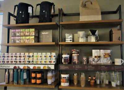 Peet's Coffee & Tea