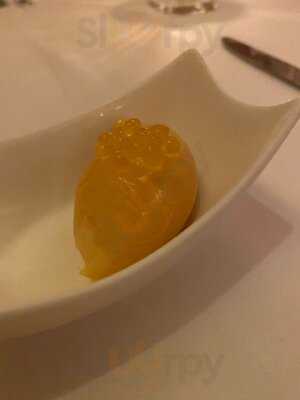 Elizabeth's Gone Raw