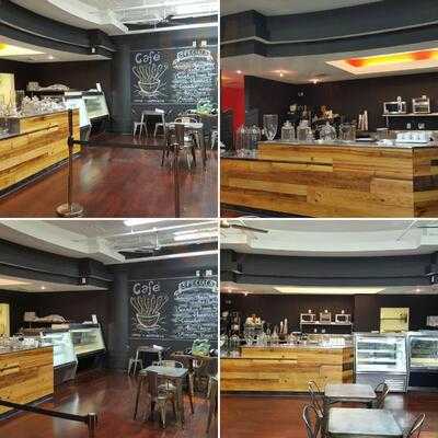 Waterfront Gourmet Cafe & Deli