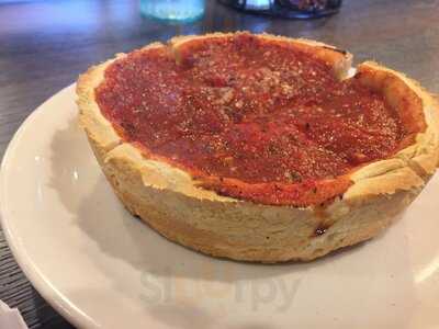 Delfino's Chicago Style Pizzeria