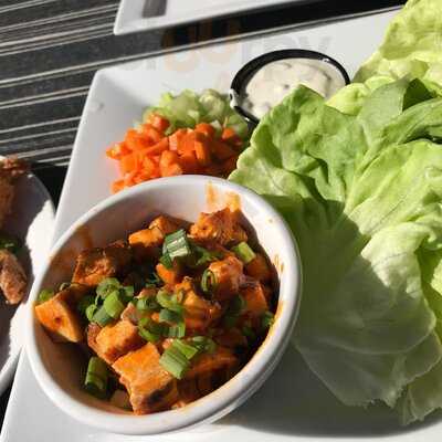 Firehouse American Eatery And Lounge