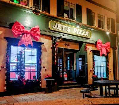 Jet's Pizza