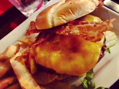 Red Robin Gourmet Burgers
