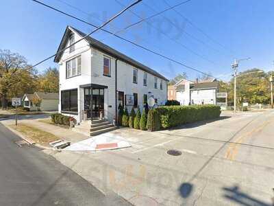 Newtown Village Tavern