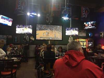 Center Court Pizza & Brew