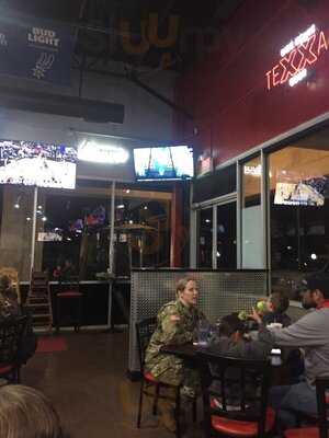 Center Court Pizza & Brew