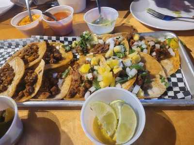 1810 Taqueria Y Borracheria