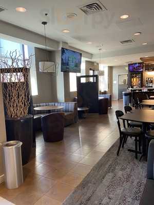 The Bistro - Eat. Drink. Connect.r