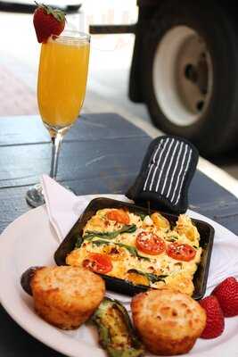 Reginelli's Pizzeria (uptown)