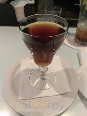 Islander Bar & Grill