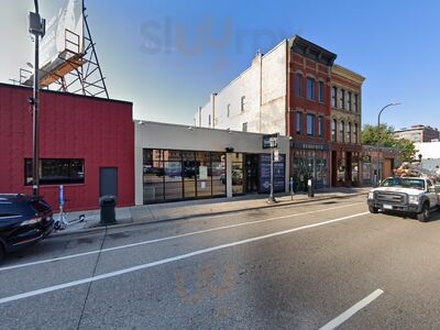 Hubert's Sports Bar & Grill