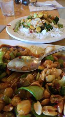 Sampan Chinese Cuisine
