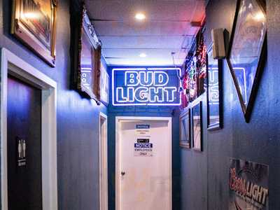 7 Stars Bar And Grill