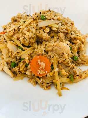 Singha Contemporary Thai & Sushi