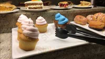 Sam's Town Firelight Buffet