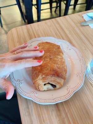 Pandoree Cafe & Deli