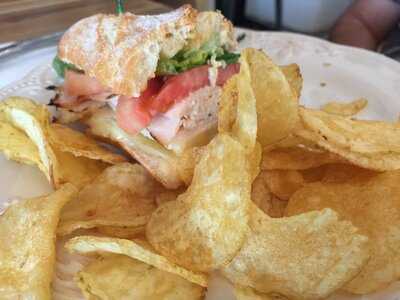 Pandoree Cafe & Deli