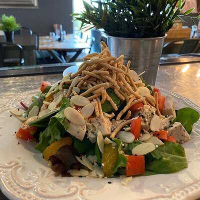 Pandoree Cafe & Deli