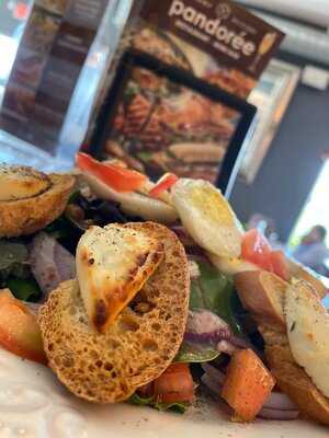 Pandoree Cafe & Deli