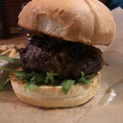 Brightmarten Restaurant & Bar