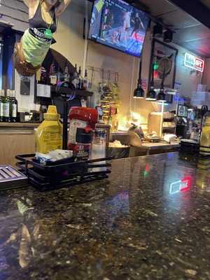 Wings Sports Bar And Grill