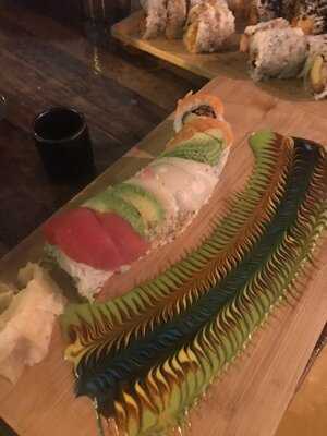 Yuzu Sushi & Robata Grill