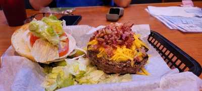 Beachcorner Bar And Grill