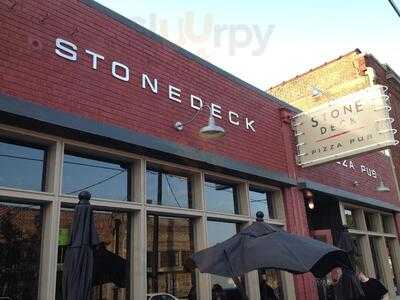 Stonedeck Pizza Pub